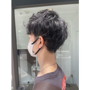くせ毛を活かすナチュラルパーマ
