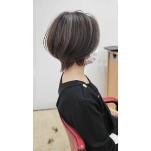くびれショートカット