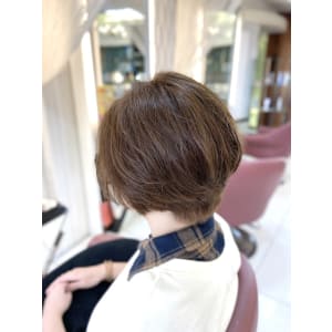 【QUALIS】30代40代ボリューム柔らかパーマショート