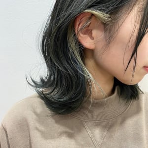 10代20代/インナーカラー/外ハネ/ブリーチ/ベージュ/大