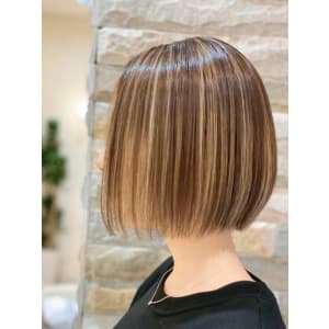 30代40代うる艶ボブ×立体感シークレットハイライトカラー - HAIR MAKE age 天神西通り店【ヘアメイク アージュ テンジンニシドオリテン】掲載中