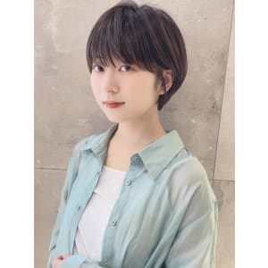 ショートボブ髪型30代40代50代前髪あり前髪なし面長畠田 - &STORIES【アンドストーリーズ】掲載中