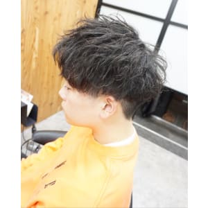 メンズ波打ち・ツイストスパイラルパーマスタイル