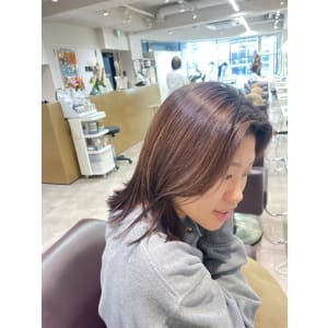 ハイライトグレージュ/切りっぱなしボブ/外ハネボブ/横浜