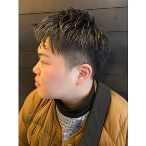 爽やか 束感 黒髪 ツーブロック メンズショート - 完全個室 THIS IS BARBER 3rd【カンゼンコシツ ディスイズバーバーサード】掲載中