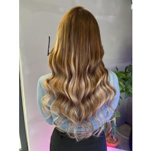 #髪質改善#インナーカラー#エクステ#ヘアセット#縮毛矯正