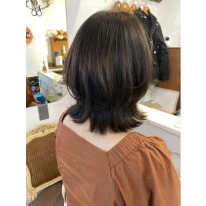 オリーブグレージュ外ハネまるみミディアム梅ヶ丘ー喜多見