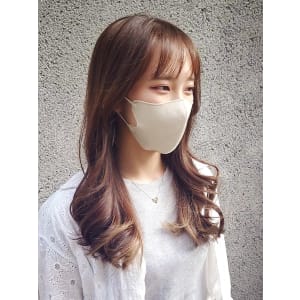 【マノハル スタイル】ロングヘア×トレンドモカベージュ