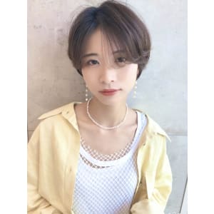 ショートボブ髪型30代40代50代前髪あり前髪なし面長畠田