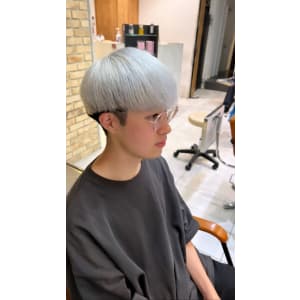 メンズハイトーンホワイトシルバーカラー - agir hair 池袋【アジールヘア】池袋駅東口店【アジールヘア イケブクロ イケブクロヒガシグチテン】掲載中