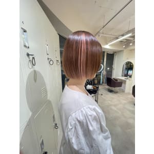 切りっぱなしボブ?インナーカラー/HONOKA