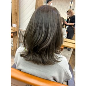 髪質改善ツヤ髪オリーブグレージュカラー/
