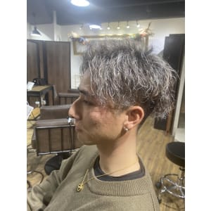 ハイライト マッシュパーマ ウルフ アッシュブラック - ARCANA 明治神宮前 表参道 原宿【アルカナ メイジジングウマエ オモテサンドウ ハラジュク】掲載中