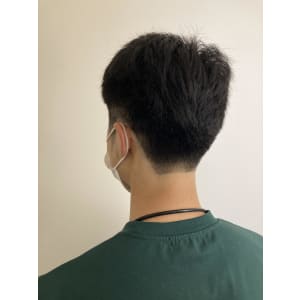 刈り上げアップバング - NAP hair &Nalow homme【ナップ ヘアーアンドナローオム】掲載中