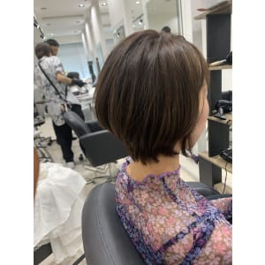 大人くびれショートカット