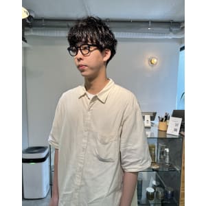 ハーフアップバングツーブロック刈り上げかき上げショート