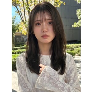 ダークブラウン　アッシュカーキ　ロングヘア　シースルーバング