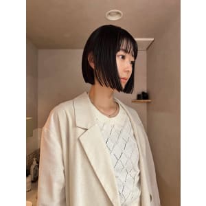 パツっとラインボブベージュこなれミディ20代30代