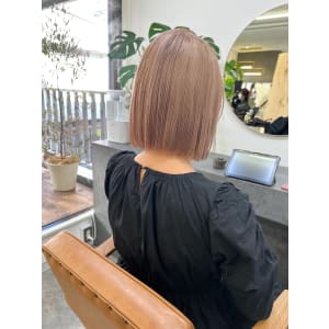パツっとラインボブ_ネビージュこなれミディ10代20代