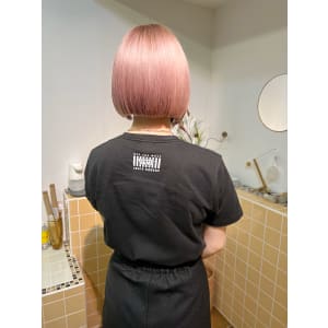 パツっとラインボブ_ネビージュこなれミディ10代20代