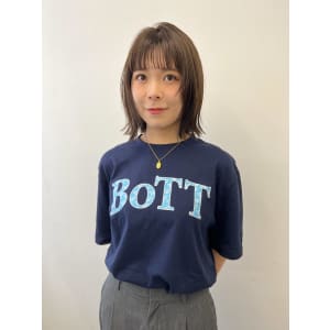 パツっとラインボブ_ネビージュ外はねボブ_10代20代