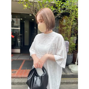 パツっとラインボブベージュこなれミディ20代30代40代