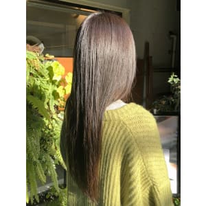 艶感 ストレート 透明感 ナチュラルブラウンカラー ロング - HAIR&HEADSPA SQUARE*UNO HAKATA【ヘアアンドヘッドスパ スクエアウーノ ハカタ】掲載中