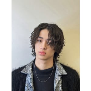 ツイストスパイラルセンターパートウルフ - メンズサロン GOALD 名古屋名駅【メンズサロン ゴールド ナゴヤメイエキ】掲載中