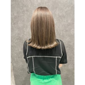 【なんば・日本橋】_WHITE+ 南海難波店