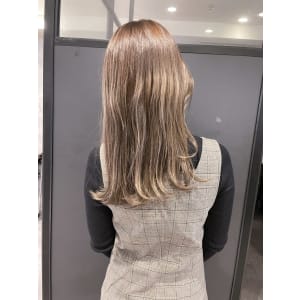 【なんば・日本橋】_WHITE+ 南海難波店