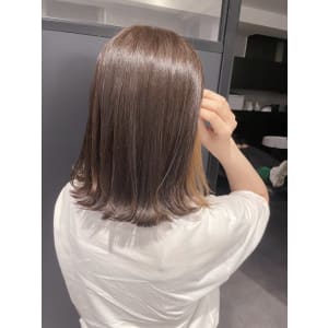 【なんば・日本橋】_WHITE+ 南海難波店 - _WHITE+ 南海難波店【アンダーバーホワイトプラスナンカイナンバテン】掲載中