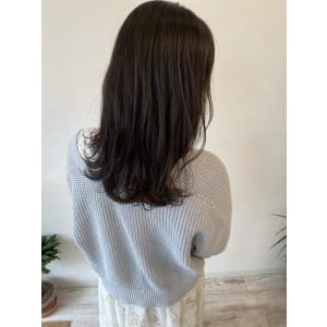 大人可愛い/ミディ - latte hair lily【ラテ ヘア リリィ】掲載中