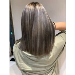 三軒茶屋_レディース_セミロング_ハイライト_ハイトーン