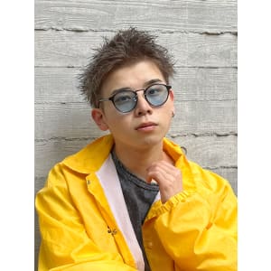 スパイキーショートツイストスパイラルパーマメンズマッシュ