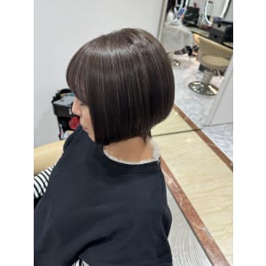 切りっぱなしボブ