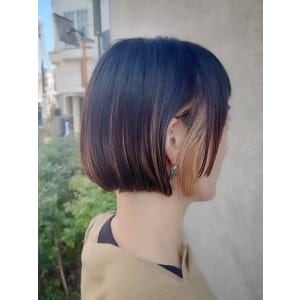 【マノハル スタイル】切りっぱなしミニボブ×イヤリングカラー