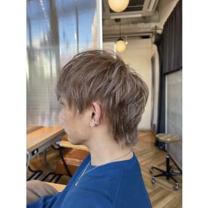 ショートウルフ × ミルクティーグレージュ