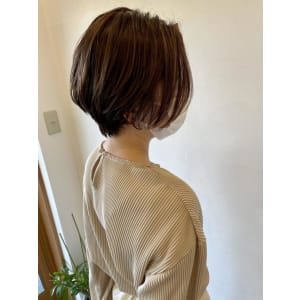 大人可愛い/ハンサムショート - latte hair lily【ラテ ヘア リリィ】掲載中