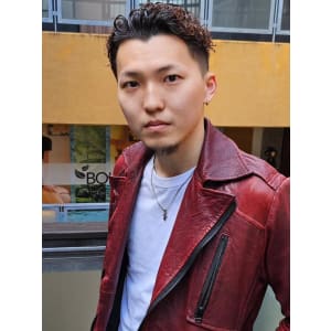 フェード×極道パーマ - 男性専門美容室 growth 天神店【ダンセイセンモンビヨウシツ グロウ テンジンテン】掲載中