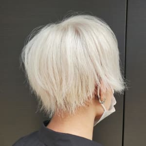 ハイトーンカラー・ホワイトヘア - Fave【フェイブ】掲載中