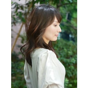 【髪質改善】落ち着きのある大人女性のセミロングスタイル/平尾
