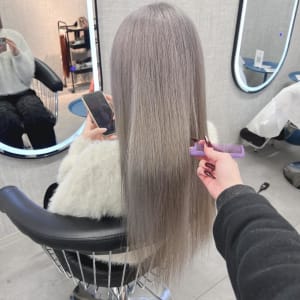 寒色カラーが好きな人に!ホワイトシルバー! - Lanisis Hair【ラニシス ヘアー】掲載中