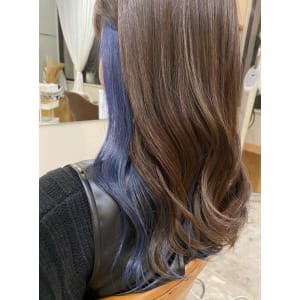 《花屋併設》ネイビーインナーカラーブリーチ◎20代30代 - mallow*花屋併設の美容院*【マロウ】掲載中