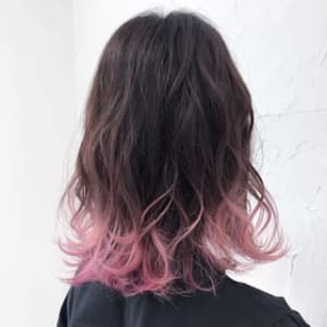 ピンクグラデーションカラー透明感カラー韓国くびれヘア