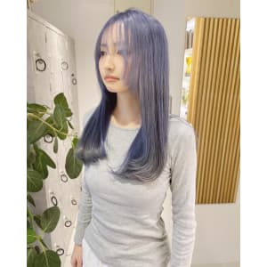 【daichi】肌色が白く見えblue silver#ブルベ - MOON by KENJE【ムーンバイケンジ】掲載中