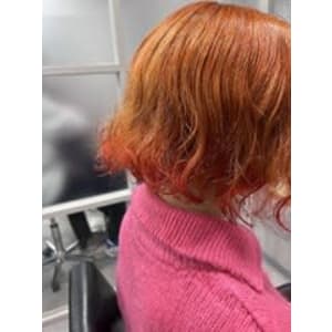 オレンジ裾カラー