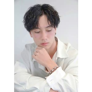 センターパートツイストスパイラル