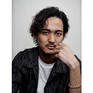 メンズヘア整形スパイラルパーマ波巻きツイストメンズパーマ髪型