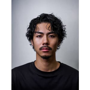 メンズヘア整形スパイラルパーマ波巻きツイストメンズパーマ髪型