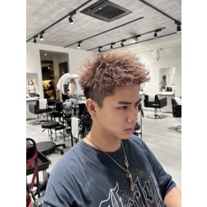 メンズヘア整形スパイラルパーマ波巻きツイストメンズパーマ髪型